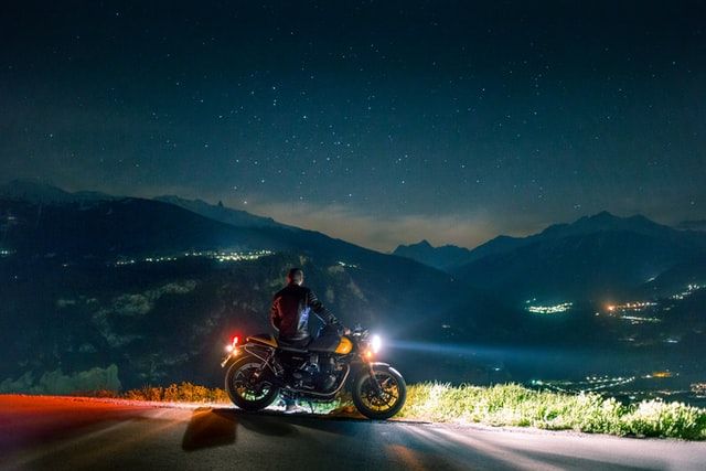 バイク　夜景